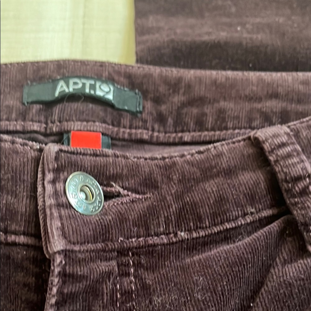 Apt. 9 Women's Merlot Color Corduroy Pants size 12 - Picture 4 of 4